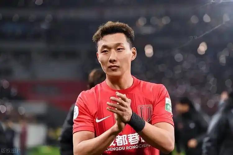 云开官网-国足0-2连夜洗牌!邵佳一承认翻车,3国脚基本出局,11人框架已定